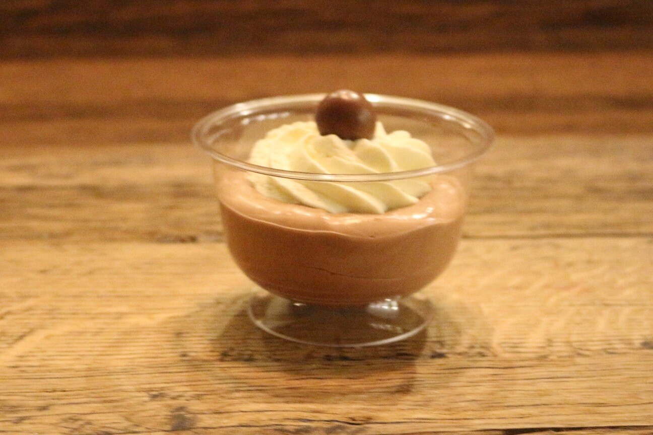 Melk chocolademousse 140 ml €1,50